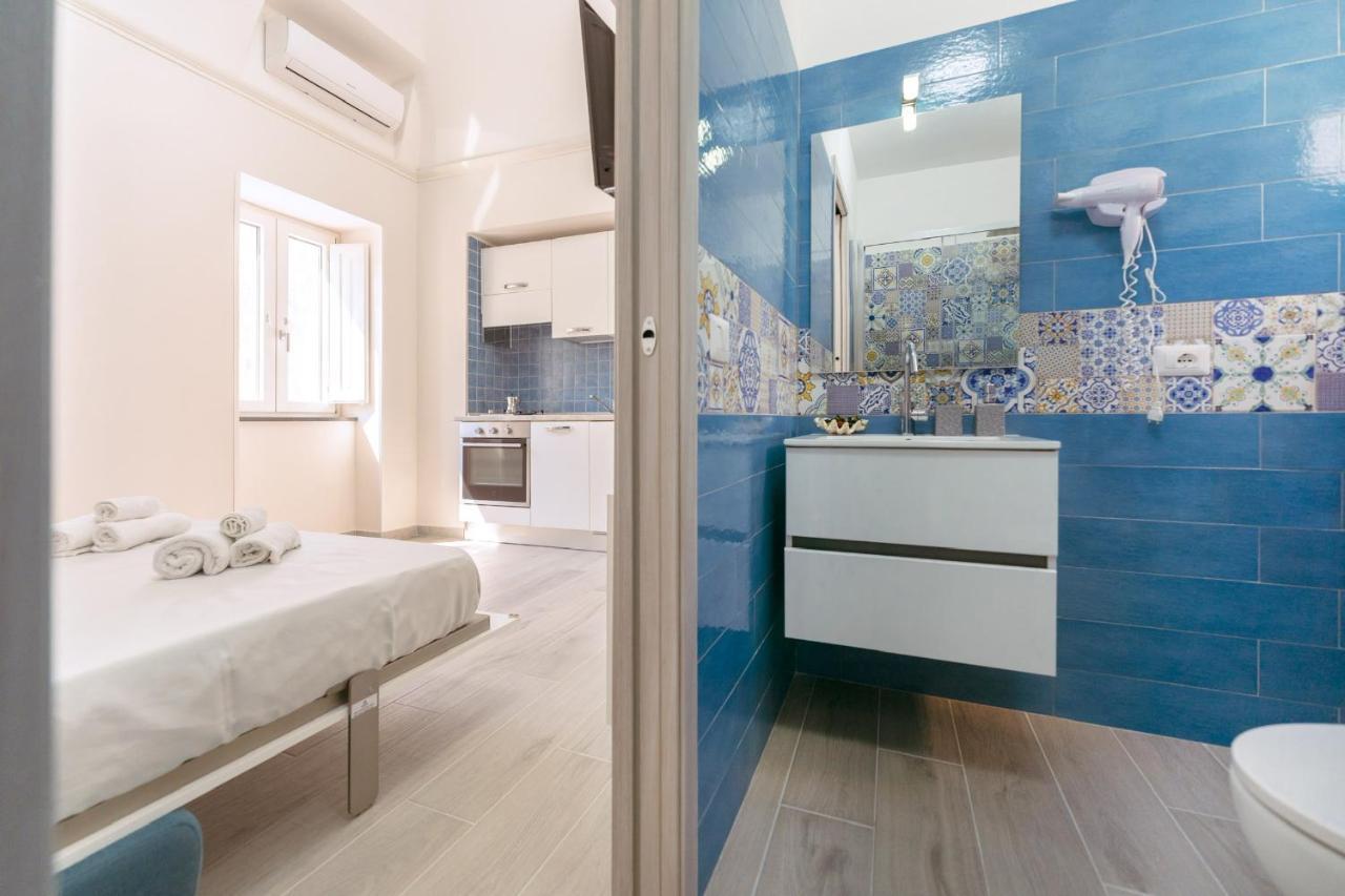 La Casa Del Postino * Procida